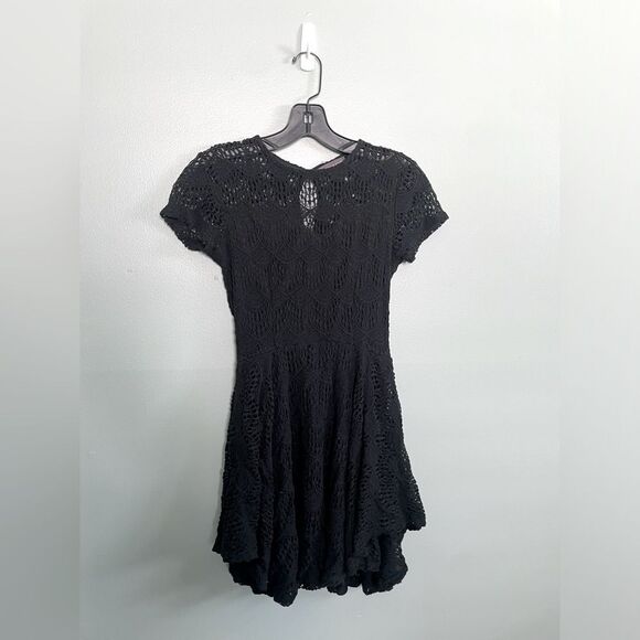 Kendall & Kylie Black Fit and Flare Keyhole Goth Lace Overlay Dress SZ M - Picture 1 of 10